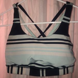 Lululemon sports bra